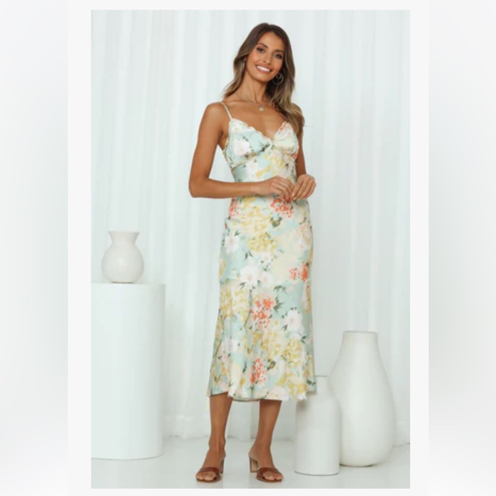 Hello Molly Floral Midi Dress Worn Once XS